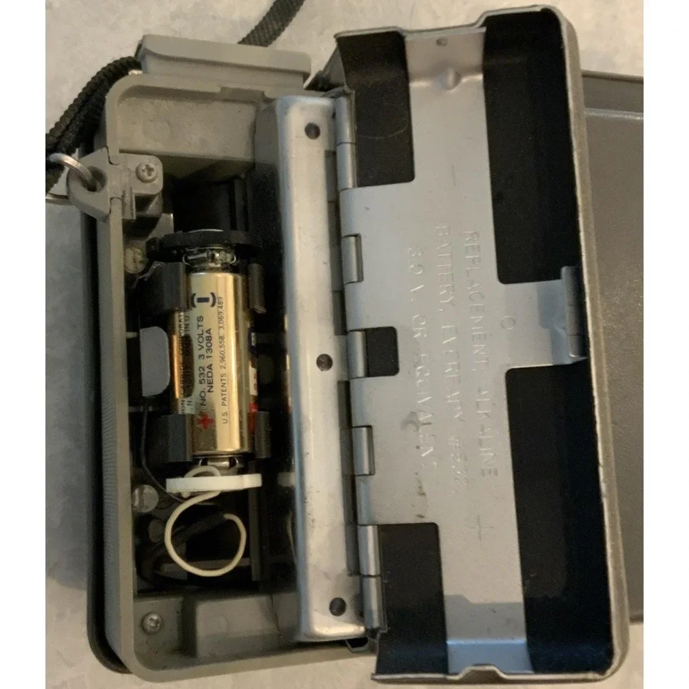 Vtg 1970s Polaroid 440 Folding Automatic Land Camera Untested with Strap!